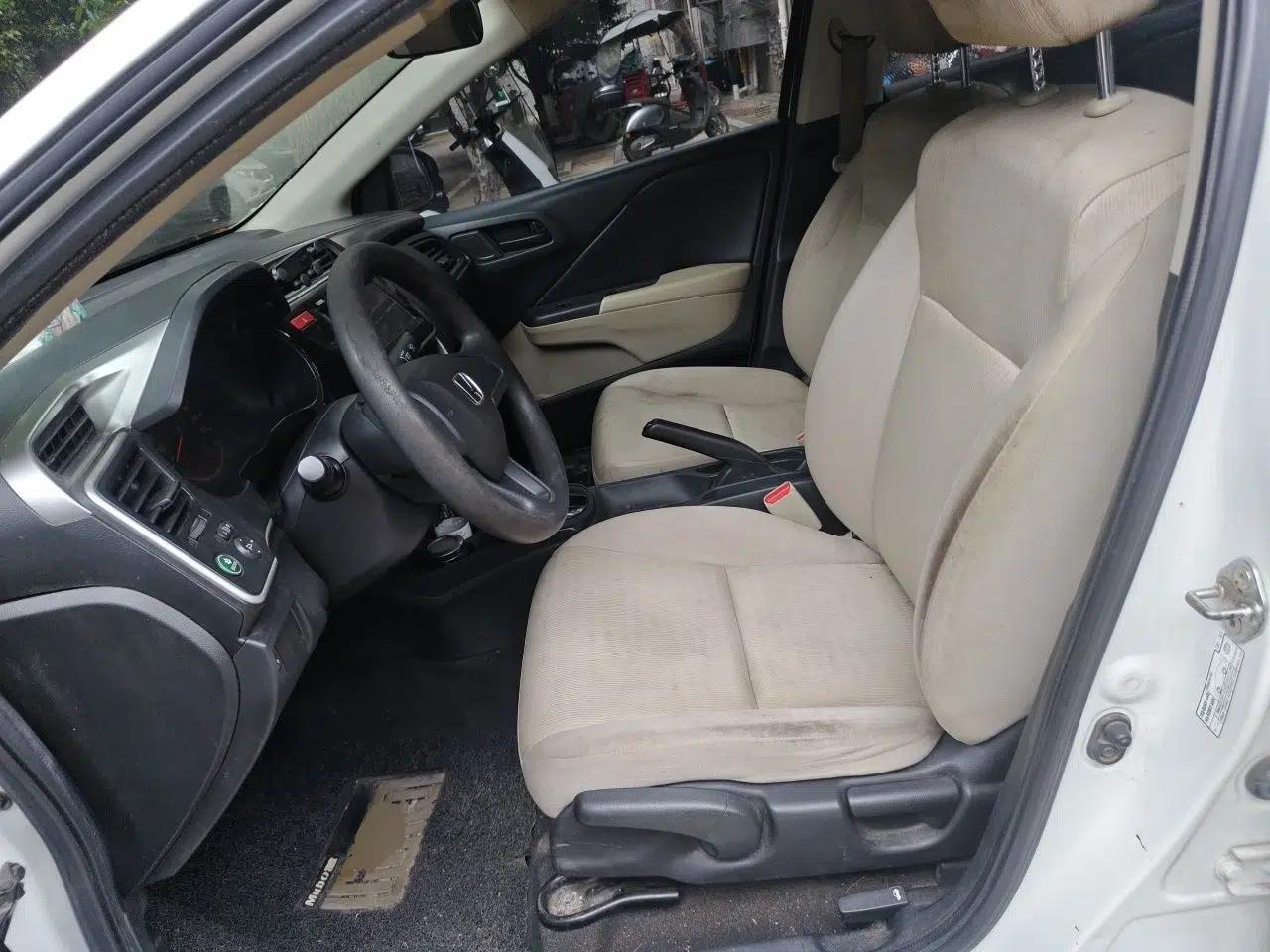 Honda City 2017 1.5L CVT Comfort Version — миниатюра 15