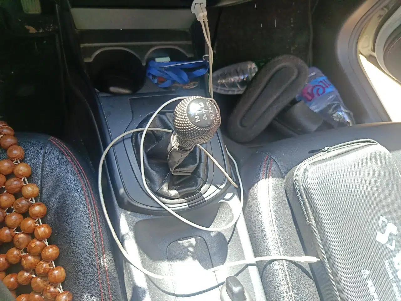 Honda City 2015 1.5L manual Comfort version — миниатюра 14