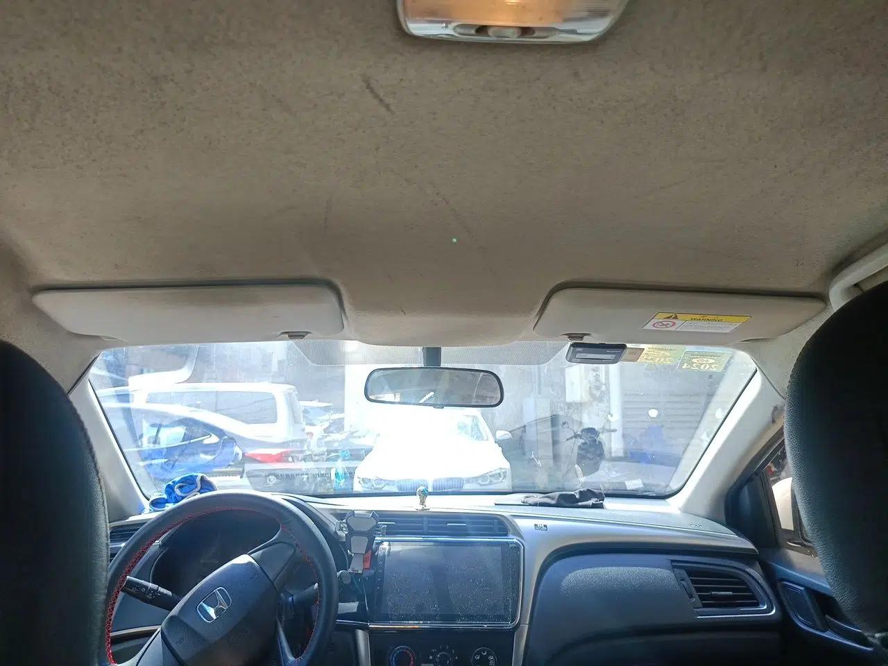 Honda City 2015 1.5L manual Comfort version — миниатюра 18