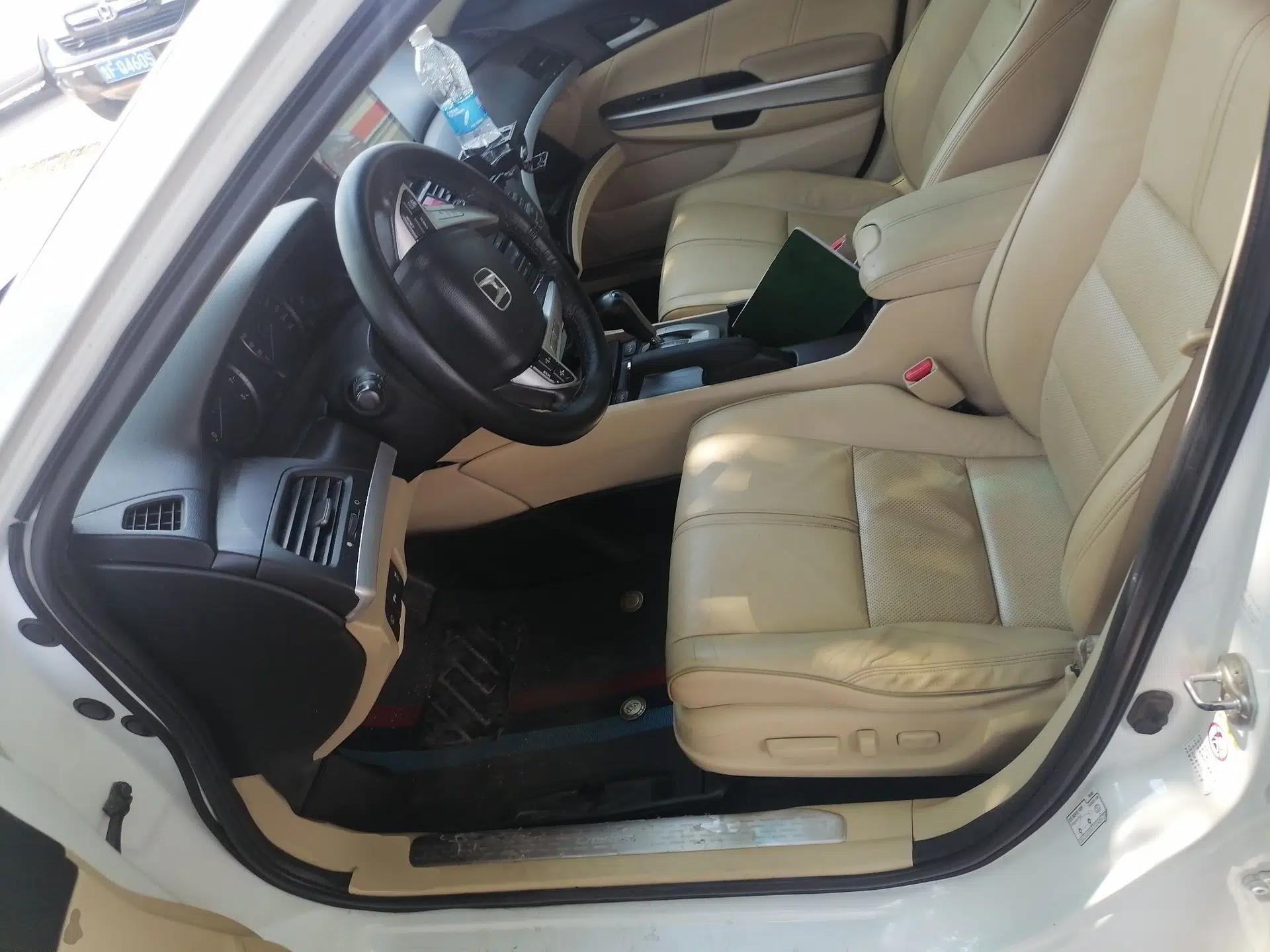 Honda Crosstour 2012 2.4L Luxury Edition — миниатюра 15