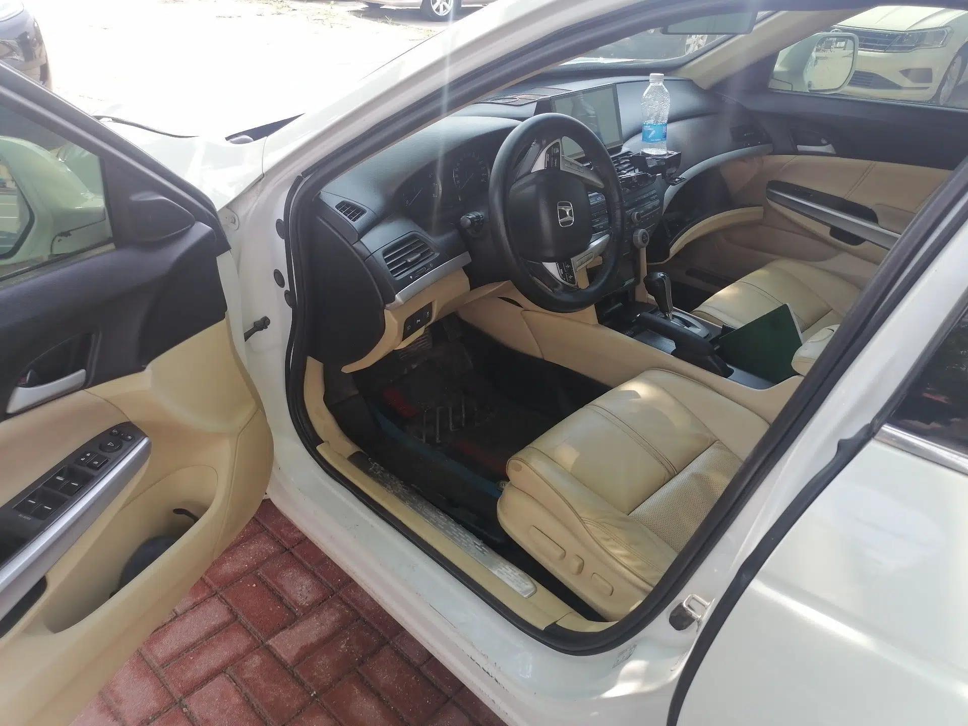 Honda Crosstour 2012 2.4L Luxury Edition — миниатюра 16