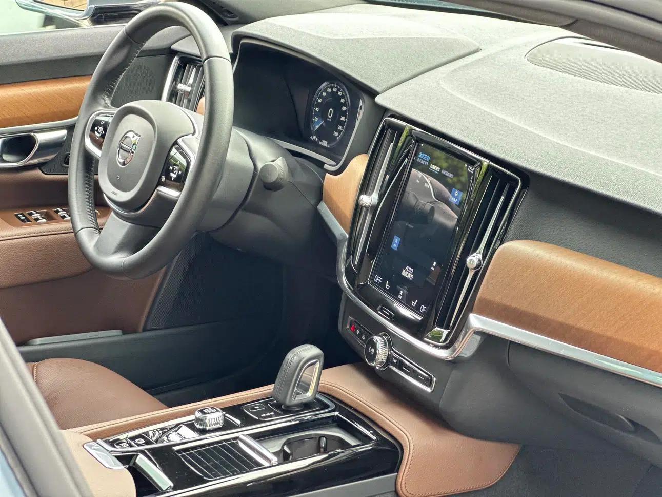 2021 Volvo S90 PHEV T8 E-Drive Hybrid Smart Luxury Edition — миниатюра 7