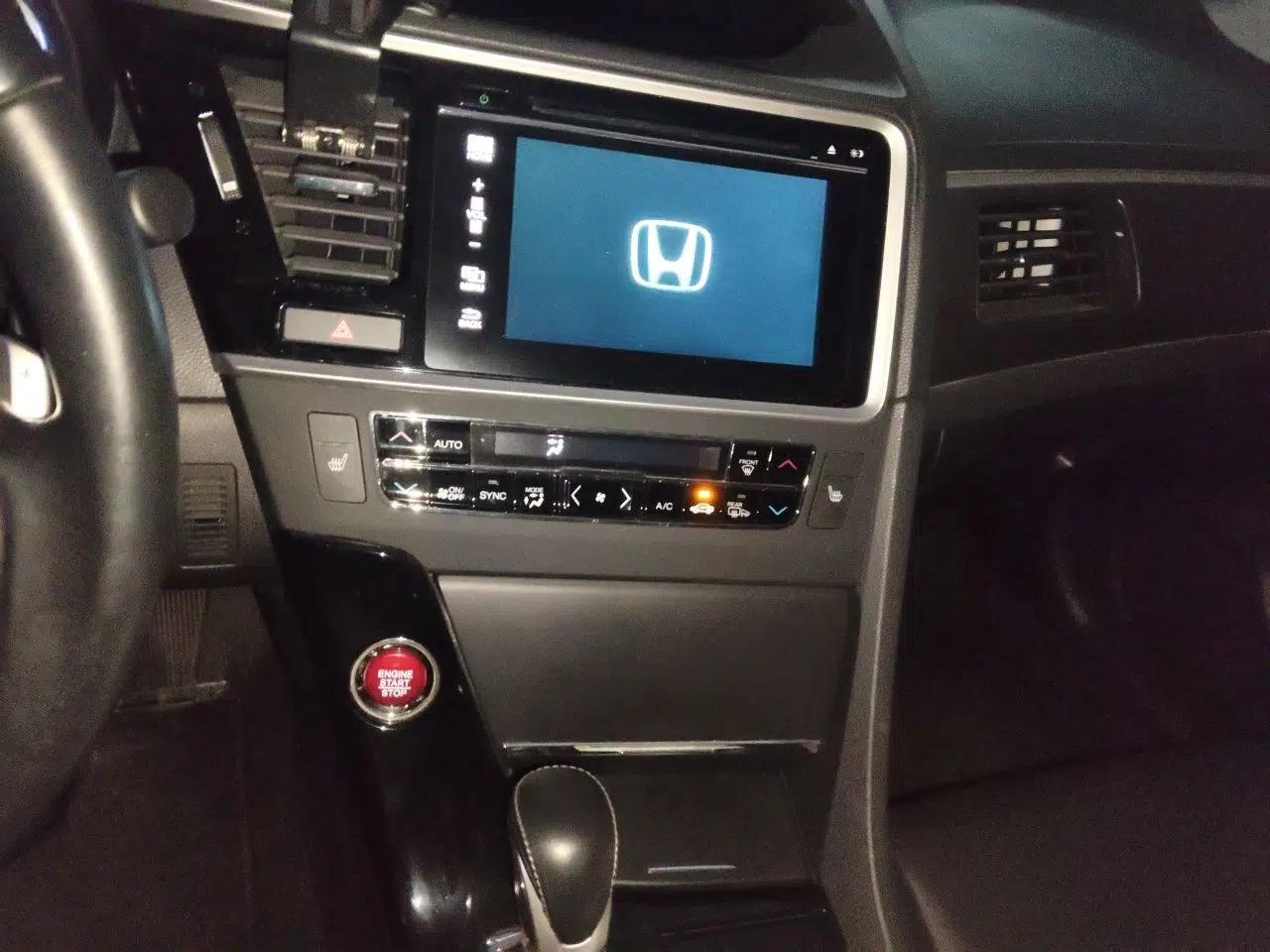 Honda Spirior 2015 2.0L Collector's Edition — миниатюра 17