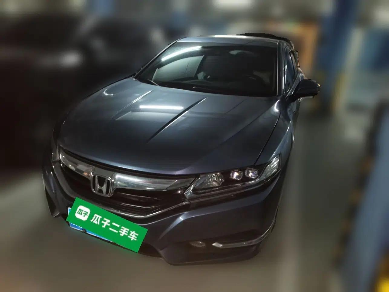 Honda Spirior 2015 2.4L Prestige Edition — миниатюра 1
