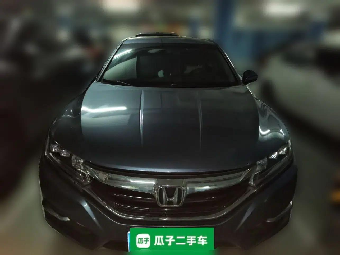 Honda Spirior 2015 2.4L Prestige Edition — миниатюра 2