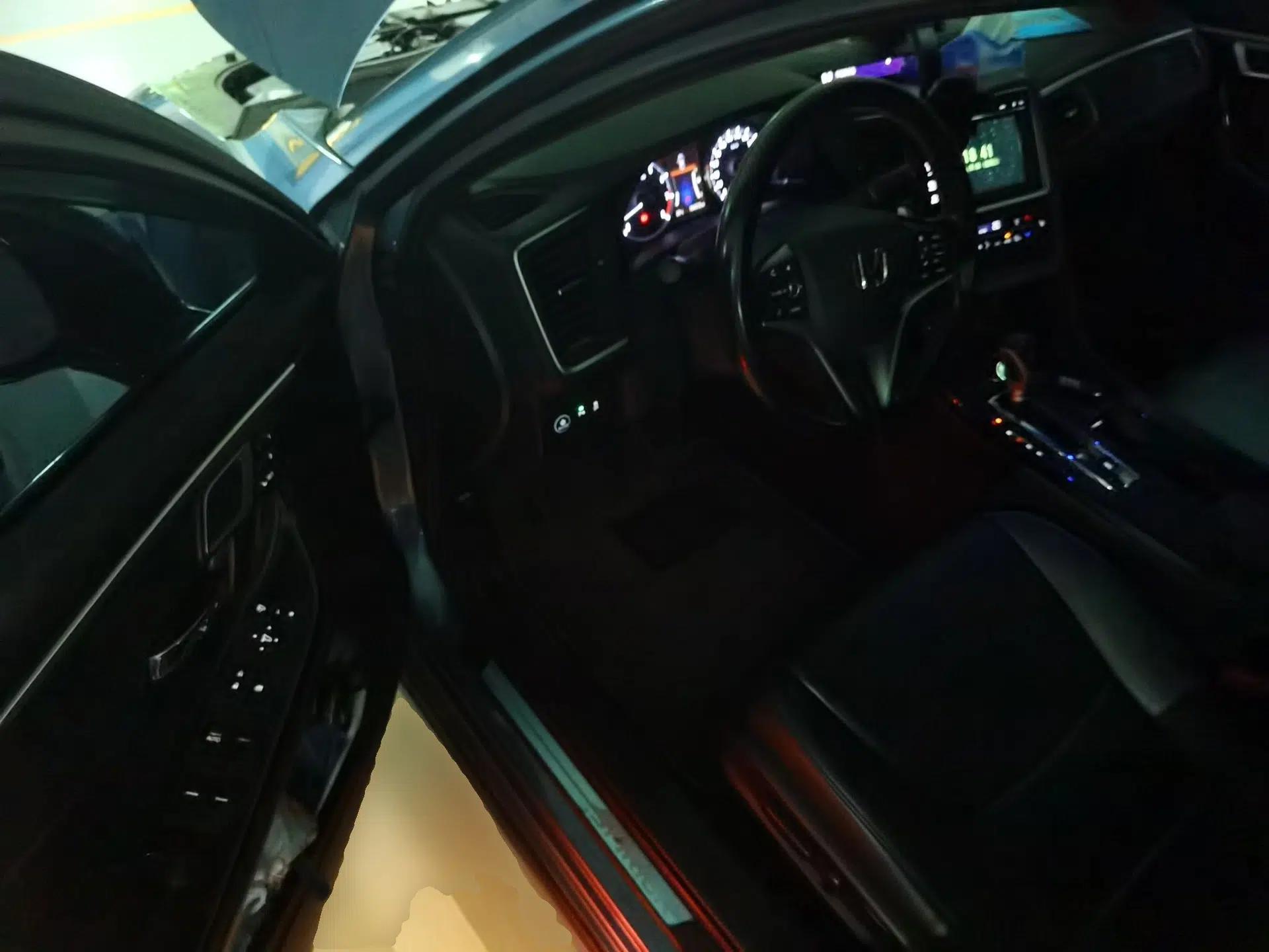 Honda Spirior 2015 2.4L Prestige Edition — миниатюра 16