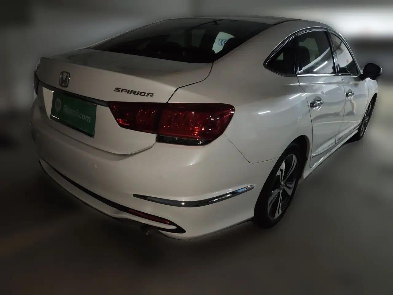 Honda Spirior 2015 2.4L Prestige Edition — миниатюра 6