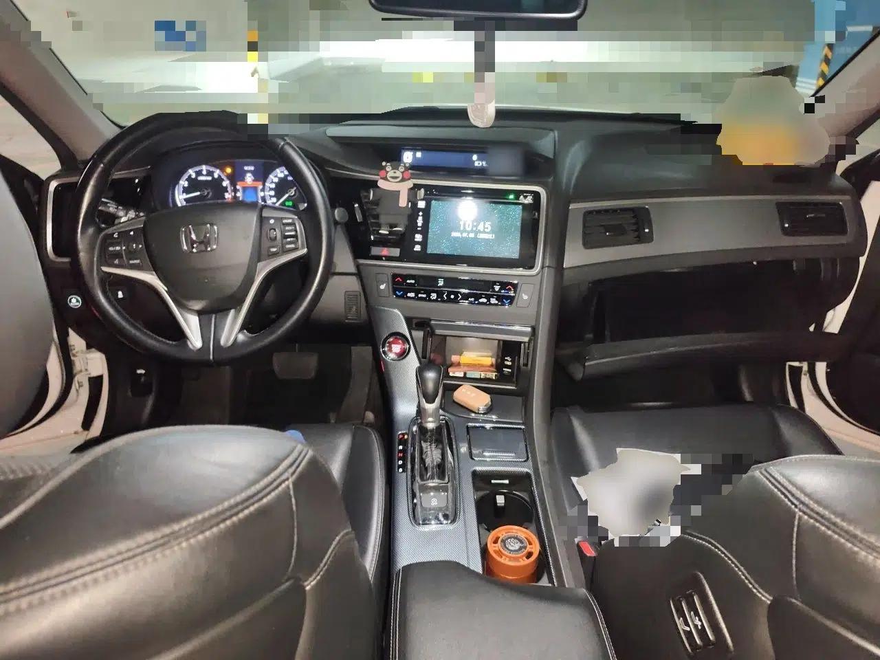 Honda Spirior 2015 2.4L Prestige Edition — миниатюра 9