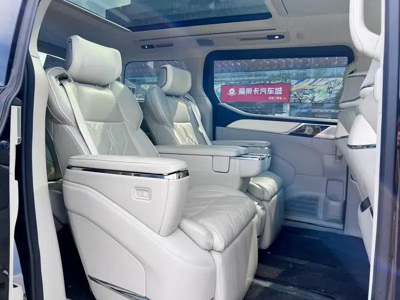 Volvo EM90 2025 Ultra 6-seater — миниатюра 14