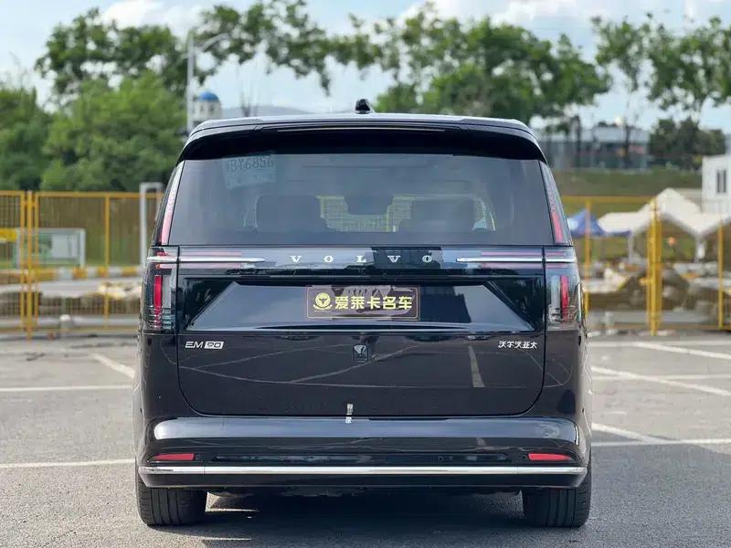 Volvo EM90 2025 Ultra 6-seater — миниатюра 5