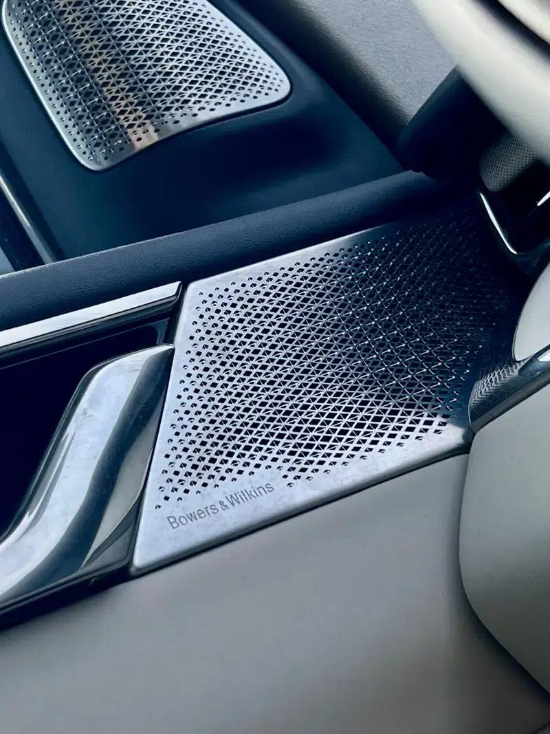 Volvo EM90 2025 Ultra 6-seater — миниатюра 9
