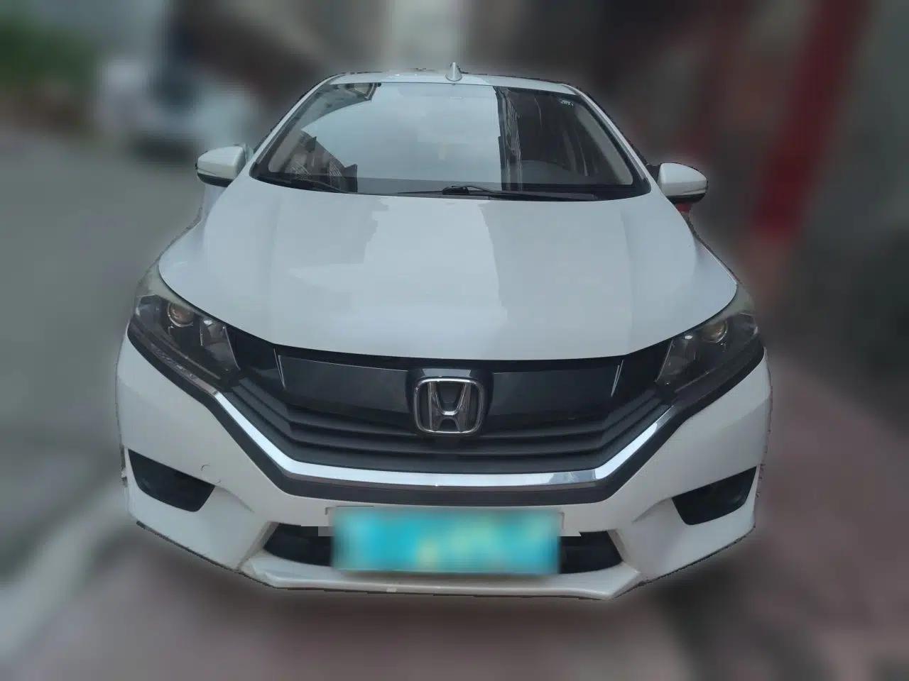 Honda Greiz 2016 1.5L CVT Classic Edition — миниатюра 2