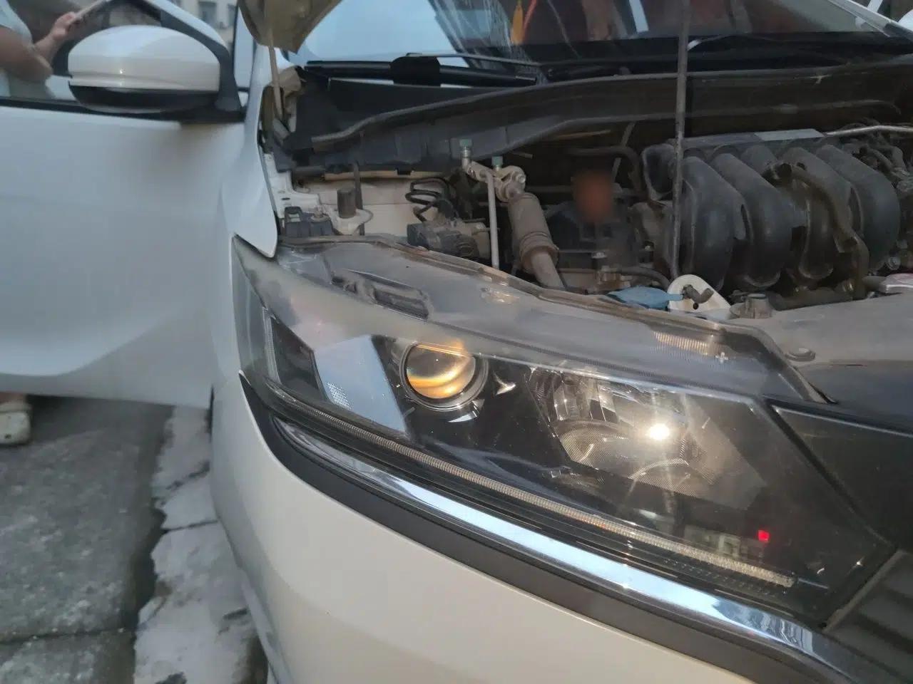 Honda Greiz 2016 1.5L CVT Classic Edition — миниатюра 7