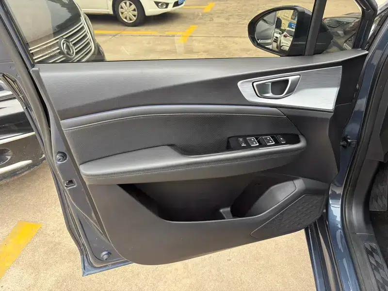Wuling Jiachen 2022 1.5T CVT Premium Flagship Edition — миниатюра 10