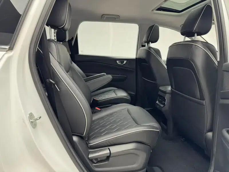 Wuling Jiachen 2022 1.5L Manual Enjoyment Elite Edition — миниатюра 16