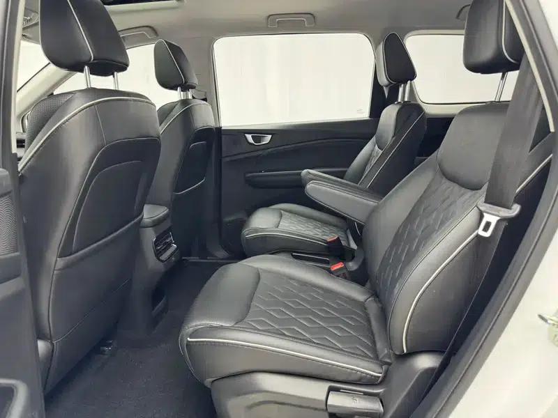 Wuling Jiachen 2022 1.5L Manual Enjoyment Elite Edition — миниатюра 17