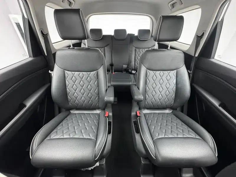 Wuling Jiachen 2022 1.5L Manual Enjoyment Elite Edition — миниатюра 18