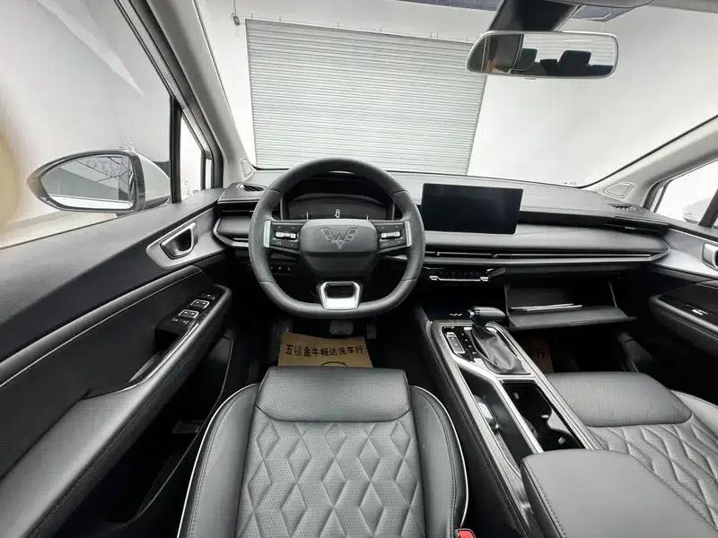 Wuling Jiachen 2022 1.5L Manual Enjoyment Elite Edition — миниатюра 10