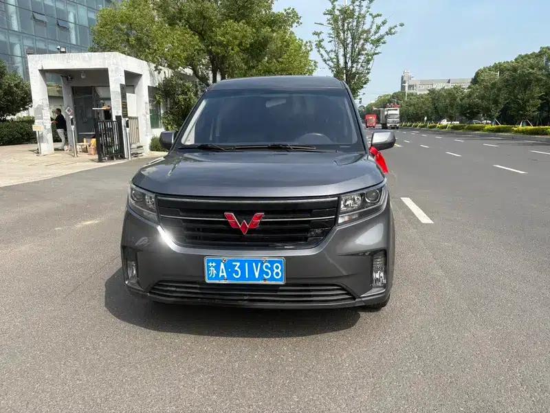 Wuling Journey 2021 1.5T Manual Deluxe Edition — миниатюра 2