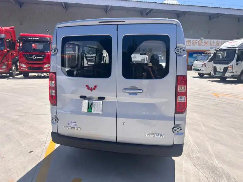 Wuling Yangguang 2024 Model 300km Comfort Bus Version 60kW — миниатюра 5