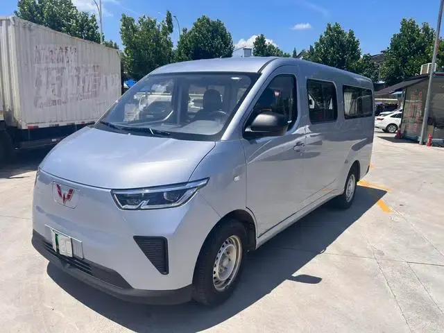 Wuling Yangguang 2024 Model 300km Comfort Bus Version 60kW
