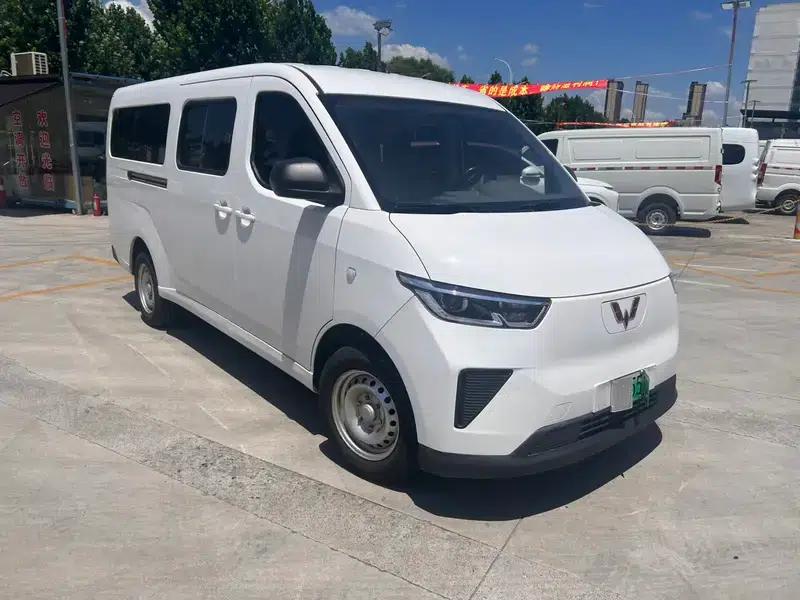 Wuling Yangguang 2024 Model 300km Comfort Edition with Closed Windows 60kW — миниатюра 3