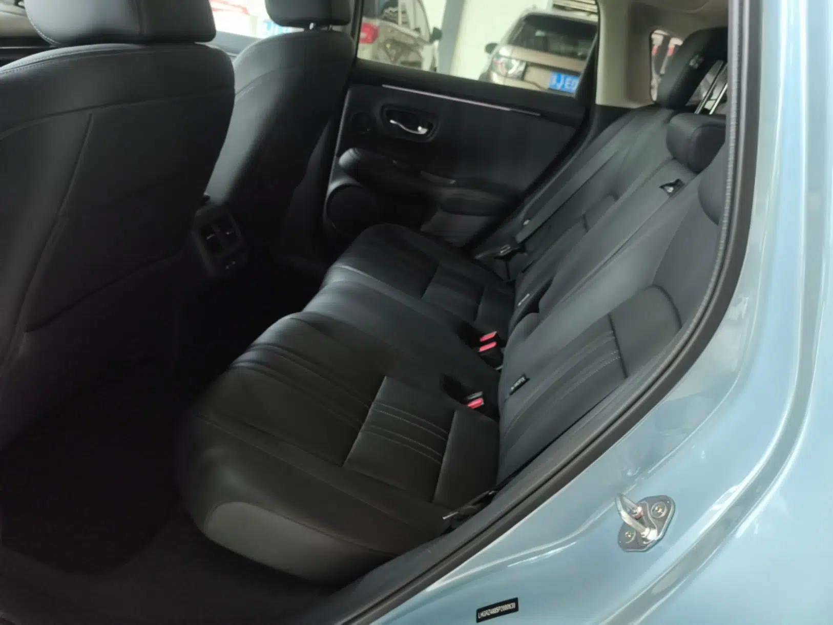 Honda ZR-V 2023 2.0L eHEV Sharp - Deluxe Edition — миниатюра 25