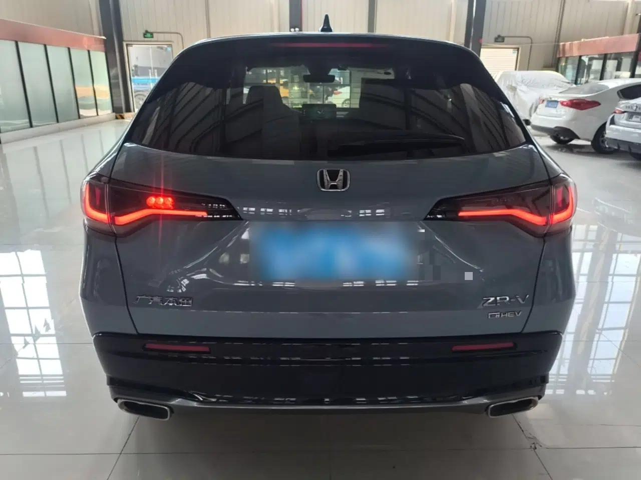Honda ZR-V 2023 2.0L eHEV Sharp - Deluxe Edition — миниатюра 5