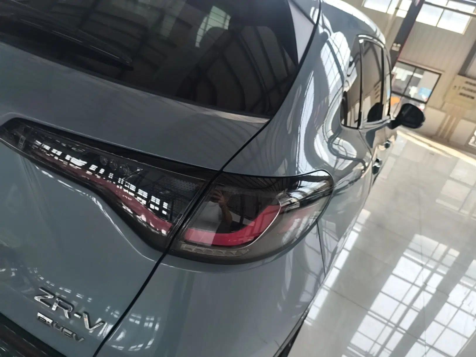 Honda ZR-V 2023 2.0L eHEV Sharp - Deluxe Edition — миниатюра 9
