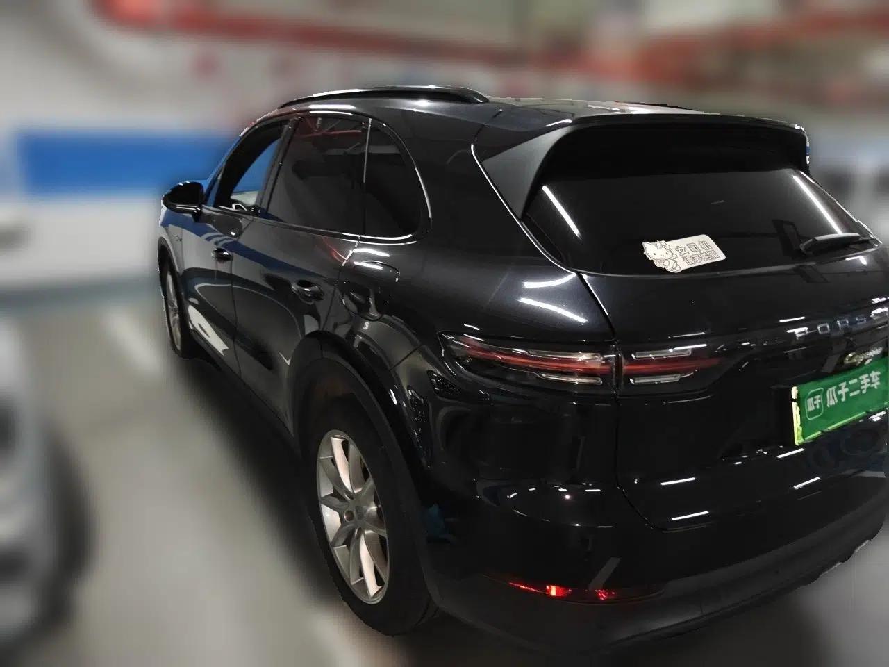 Porsche Cayenne E-Hybrid 2021 Cayenne E-Hybrid 2.0T — миниатюра 4