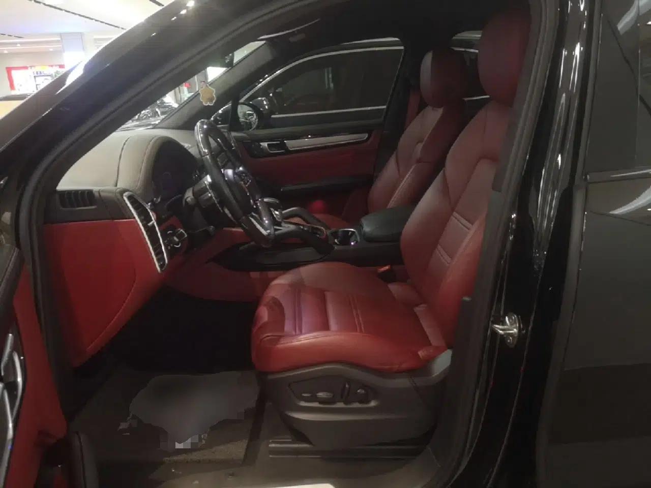 Porsche Cayenne E-Hybrid 2023 Cayenne E-Hybrid 2.0T Platinum Edition — миниатюра 17