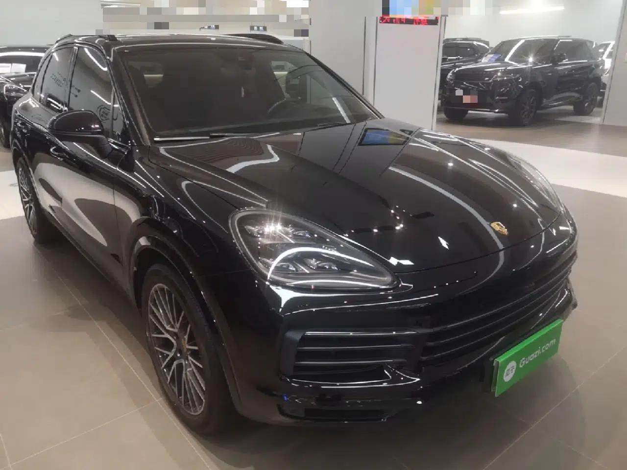 Porsche Cayenne E-Hybrid 2023 Cayenne E-Hybrid 2.0T Platinum Edition — миниатюра 3