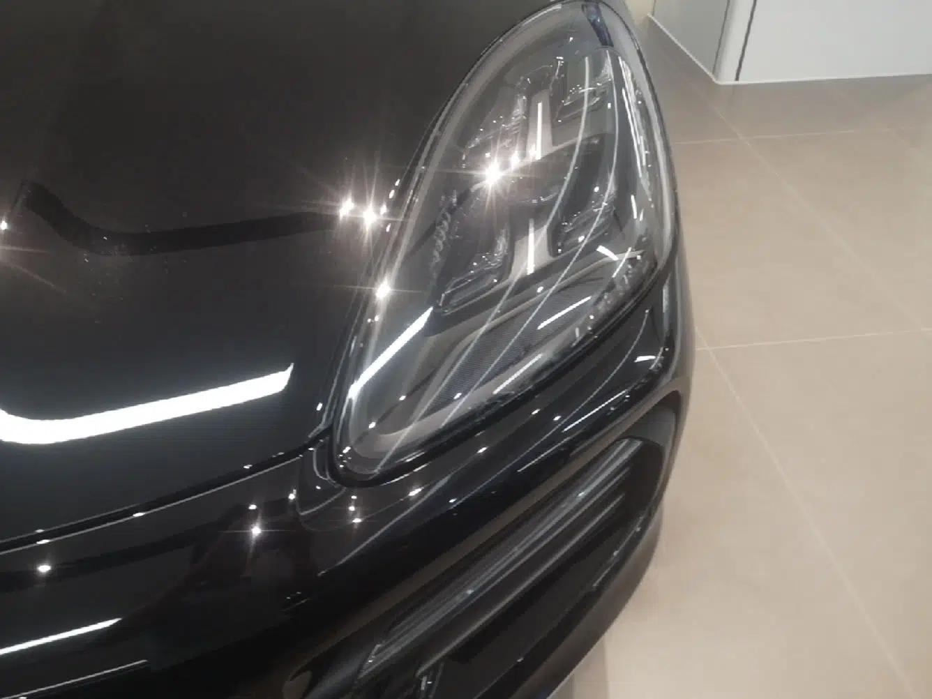 Porsche Cayenne E-Hybrid 2023 Cayenne E-Hybrid 2.0T Platinum Edition — миниатюра 8