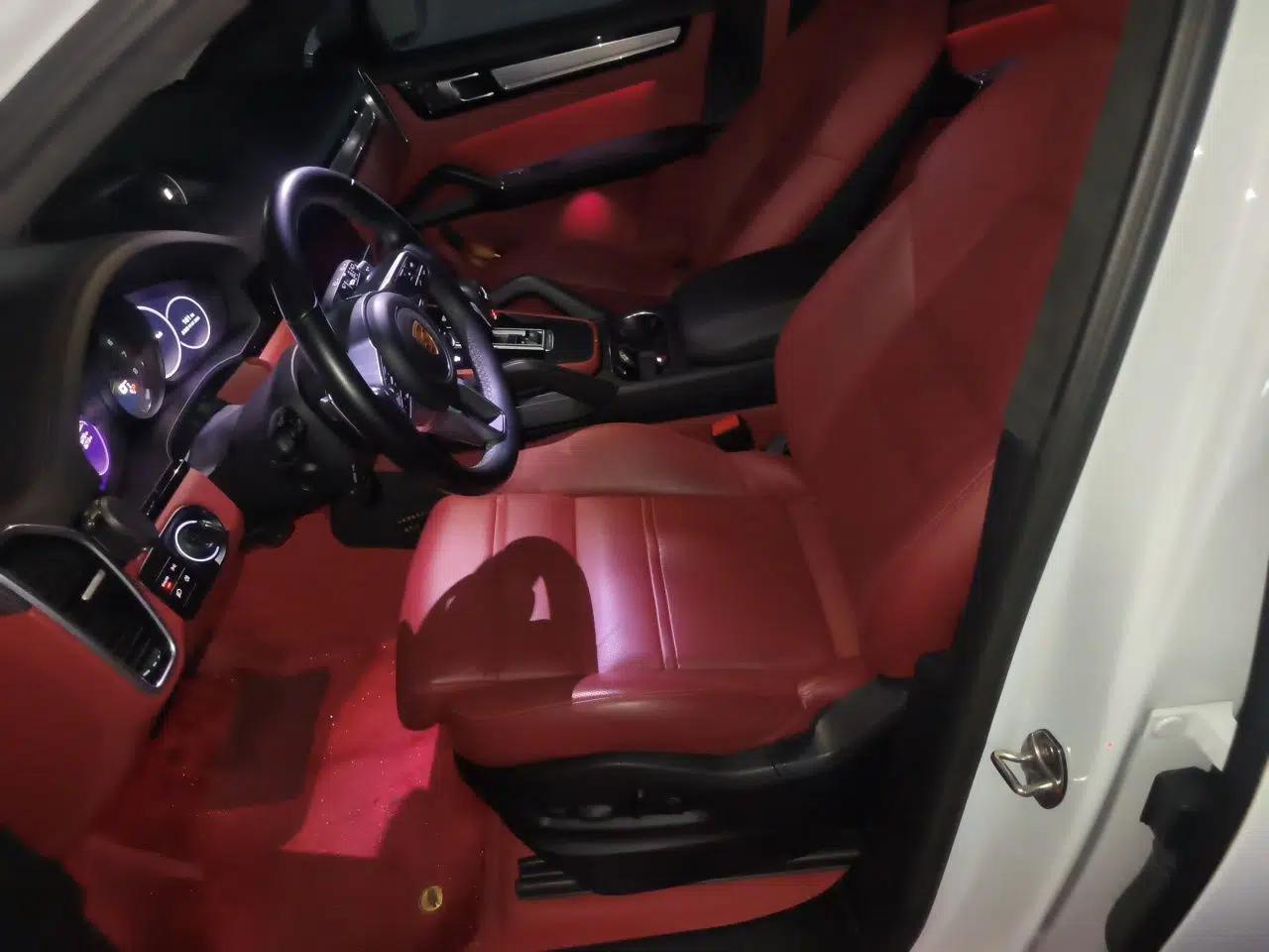 Porsche Cayenne E-Hybrid 2023 Cayenne E-Hybrid 2.0T Platinum Edition — миниатюра 15