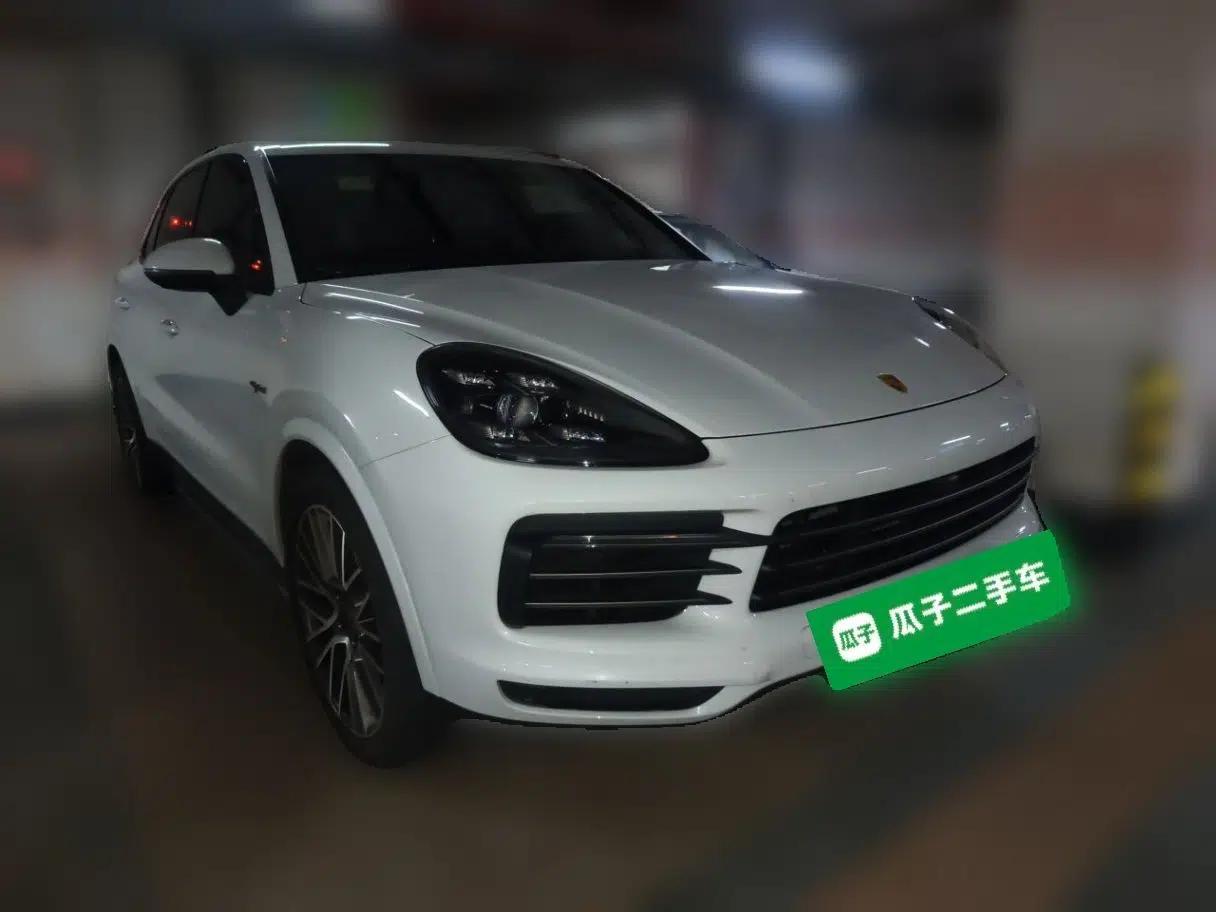 Porsche Cayenne E-Hybrid 2023 Cayenne E-Hybrid 2.0T Platinum Edition — миниатюра 3