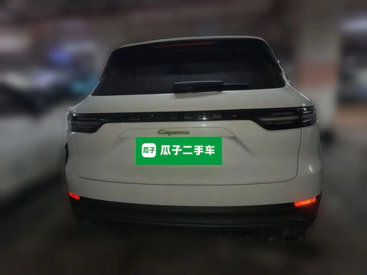Porsche Cayenne E-Hybrid 2023 Cayenne E-Hybrid 2.0T Platinum Edition — миниатюра 5