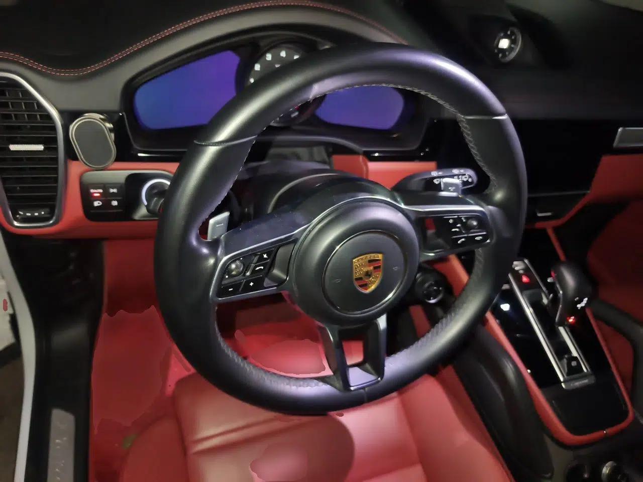 Porsche Cayenne E-Hybrid 2023 Cayenne E-Hybrid 2.0T Platinum Edition — миниатюра 10