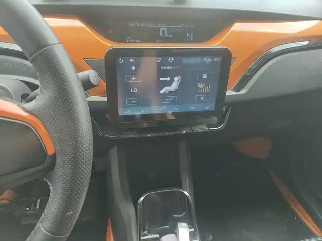 Yizhi EV3 2019 Cool Run Edition — миниатюра 13