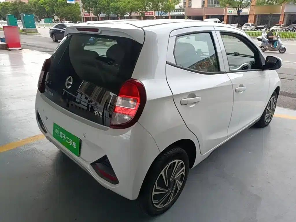 Yizhi EV2 2022 Heartbeat Edition — миниатюра 7