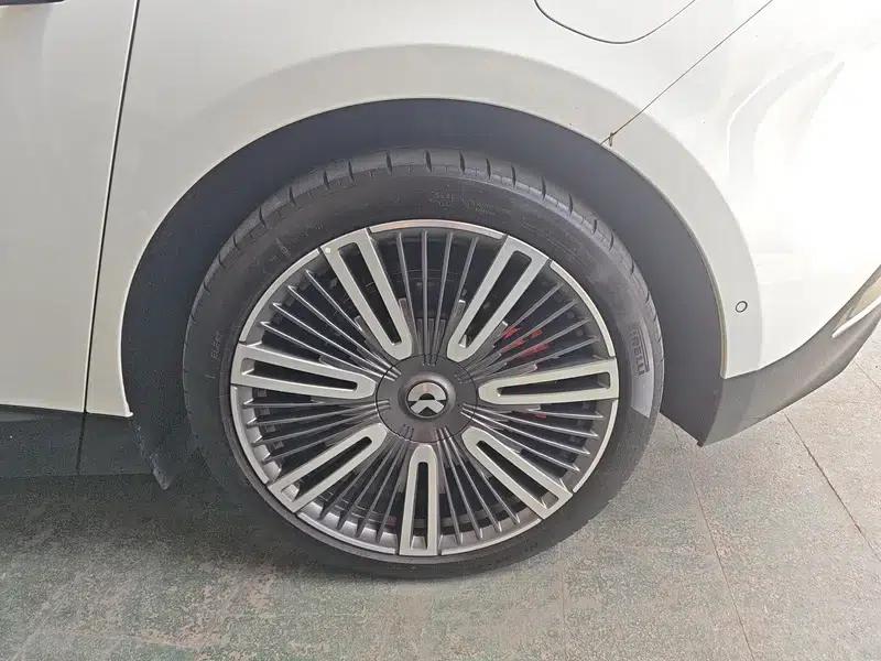 NIO ET9 2025 Model 102kWh First Edition Limited Edition — миниатюра 20