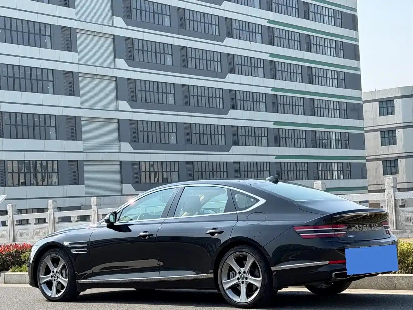 Genesis G80 2023 2.5T Rear-Wheel Drive Flagship Edition — миниатюра 27