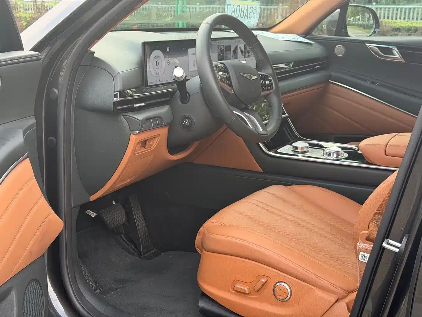 Genesis GV80 2024 2.5T AWD Luxury 5-seater — миниатюра 6