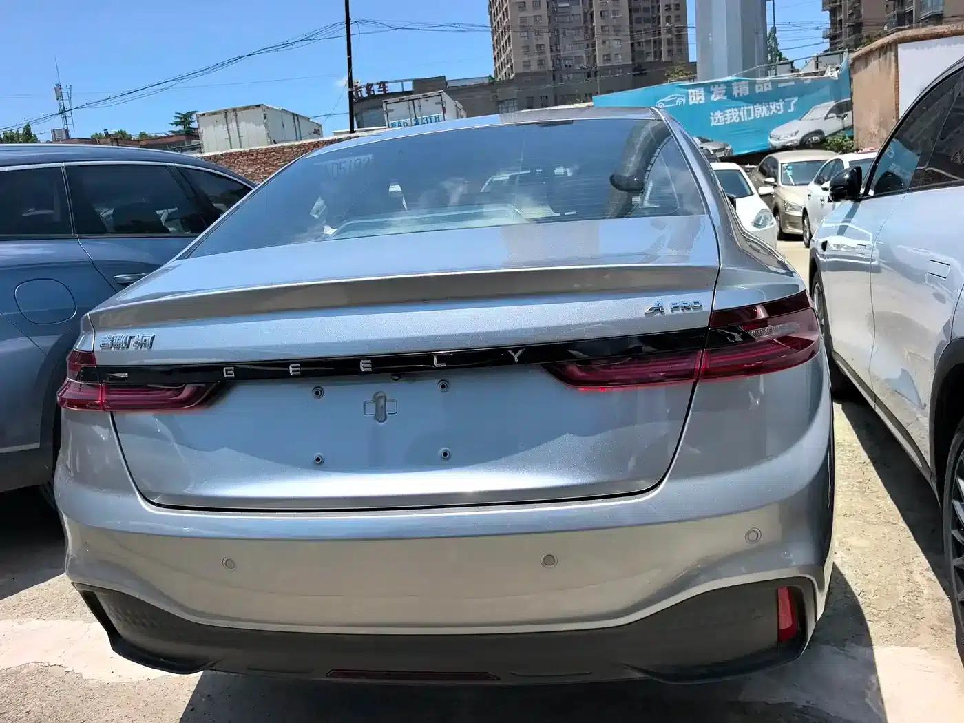 Geely Geometry A 2022 Pro 430KM Travel Edition — миниатюра 5