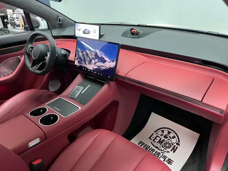 Zhijie R7 2024 Range Extender 37kWh Max Rear-Wheel Drive Version — миниатюра 38