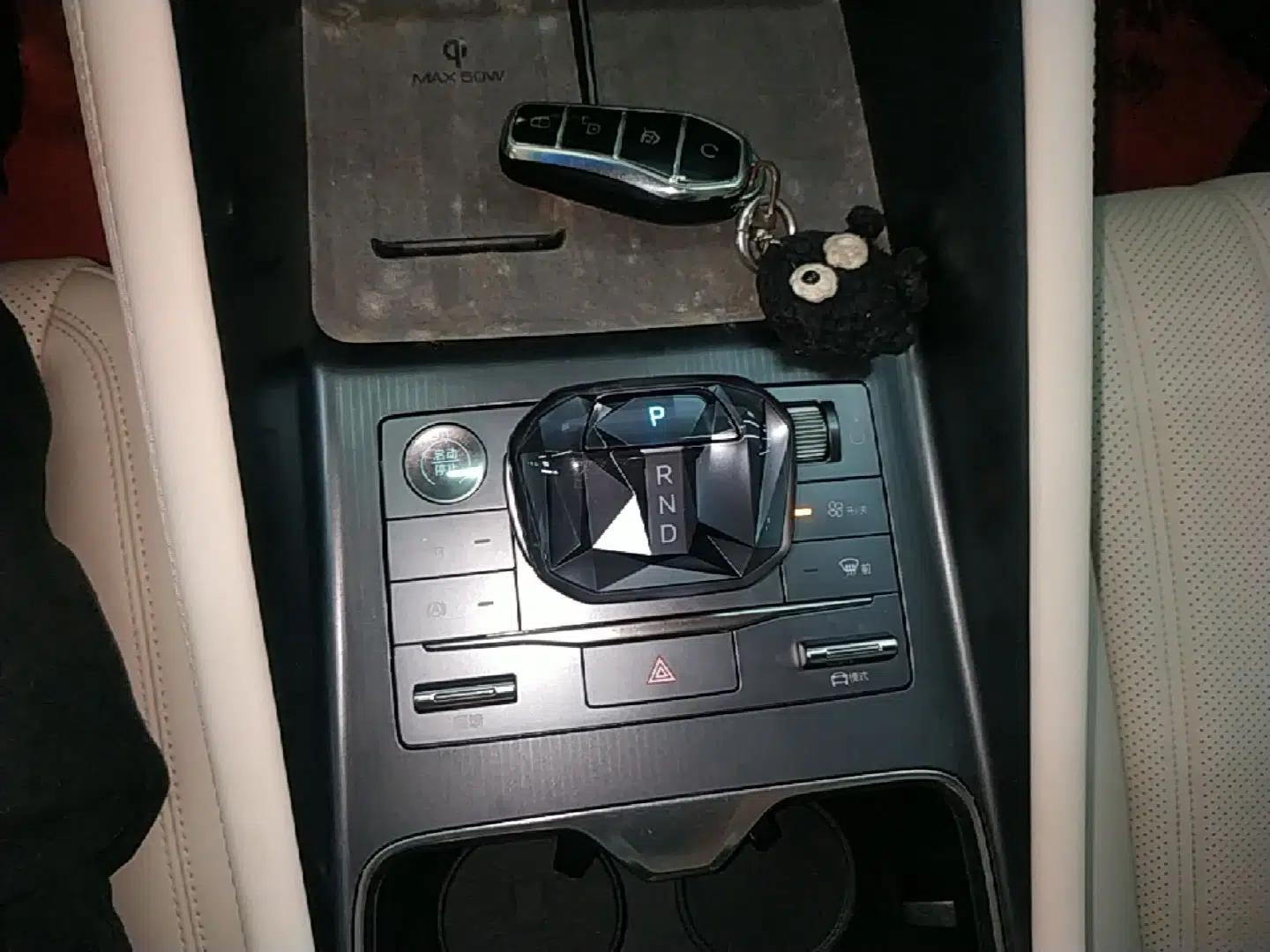 BYD Song L EV 2024 550km Beyond Edition — миниатюра 16