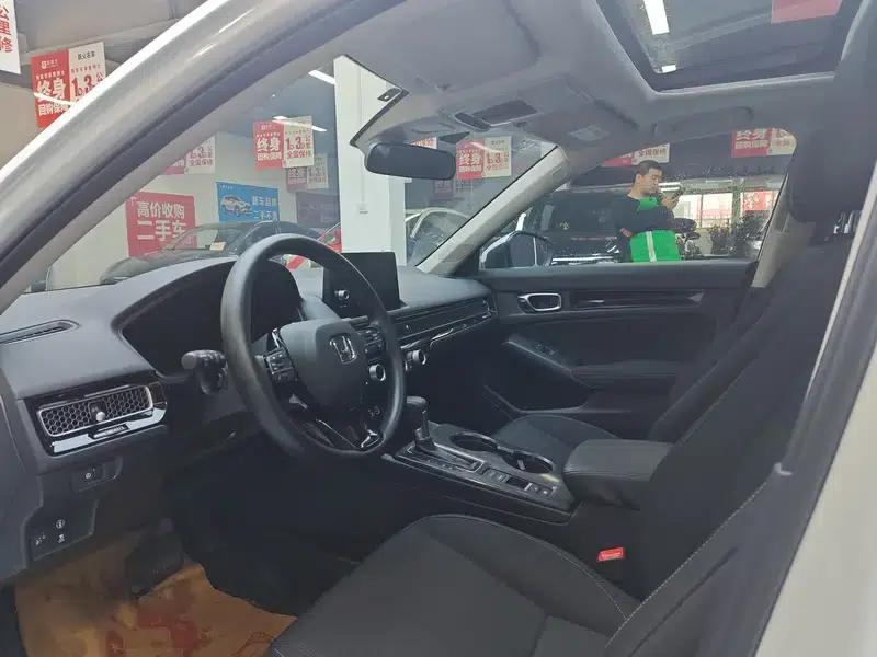 212 T01 2024 Explorer 2.0T — миниатюра 16