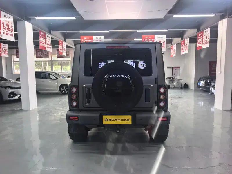 212 T01 2024 Explorer 2.0T — миниатюра 3