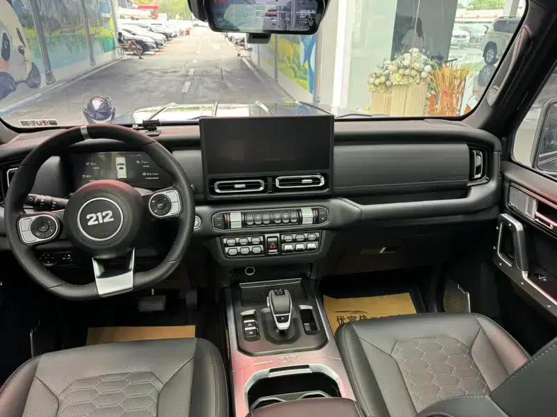 212 T01 2025 Model 2.0T Diesel — миниатюра 8
