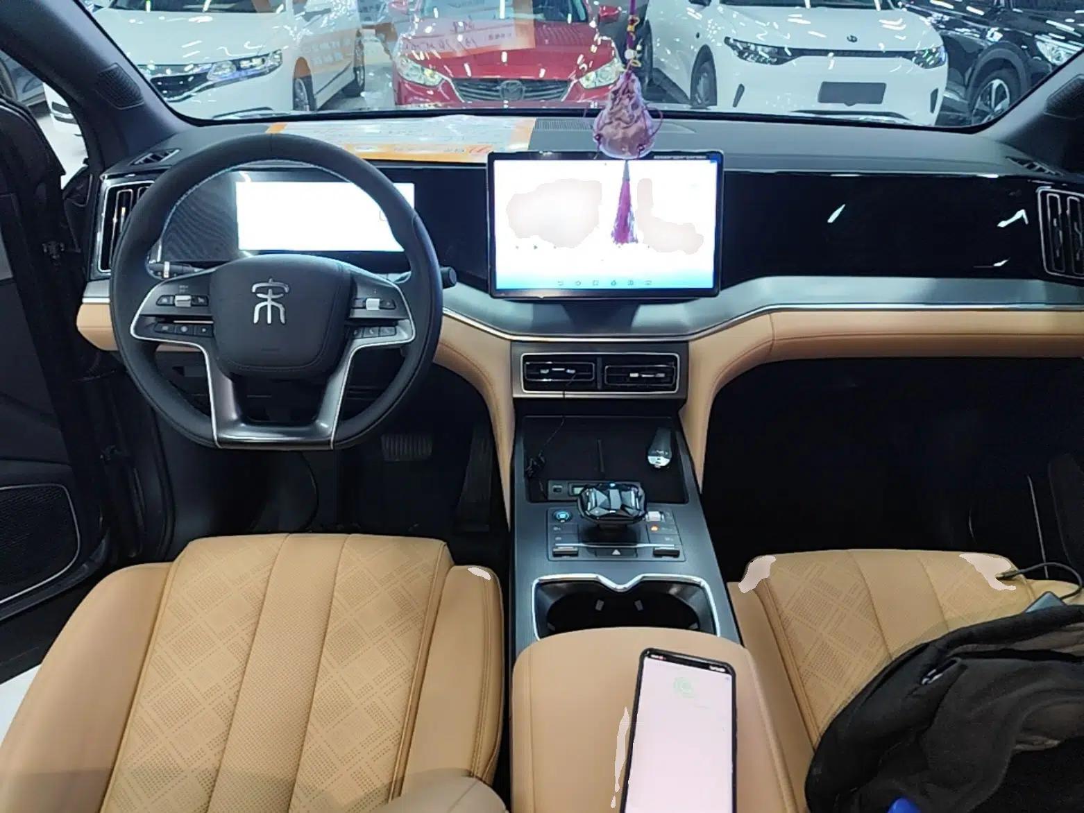 BYD Song L DM-i 2024 75km Leading Edition — миниатюра 17