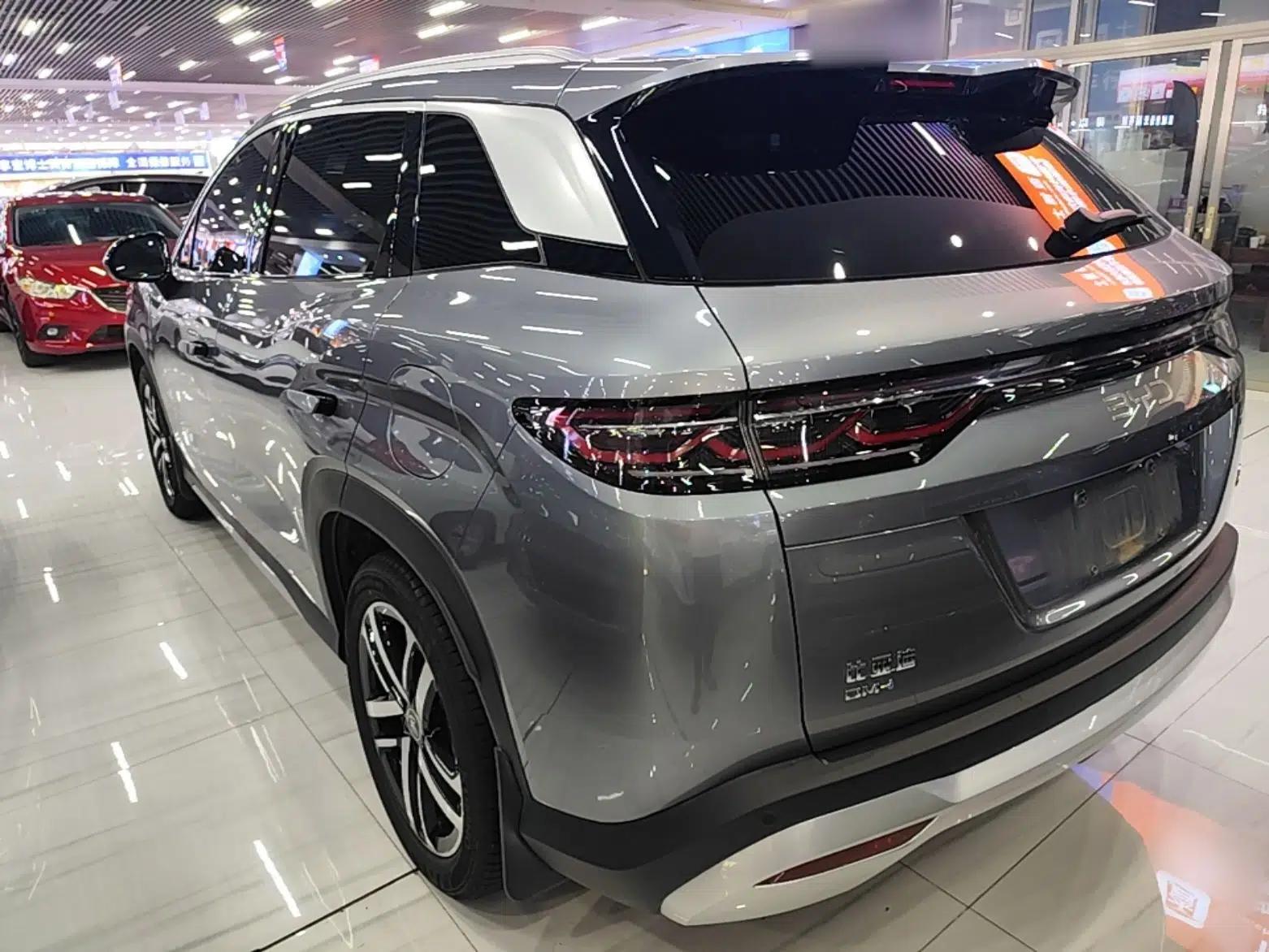 BYD Song L DM-i 2024 75km Leading Edition — миниатюра 4